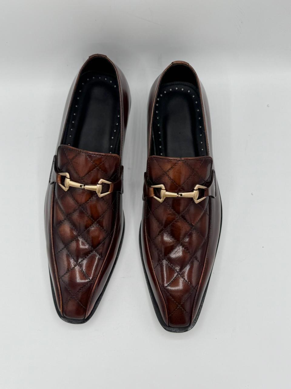 italian toe with premium leather 1