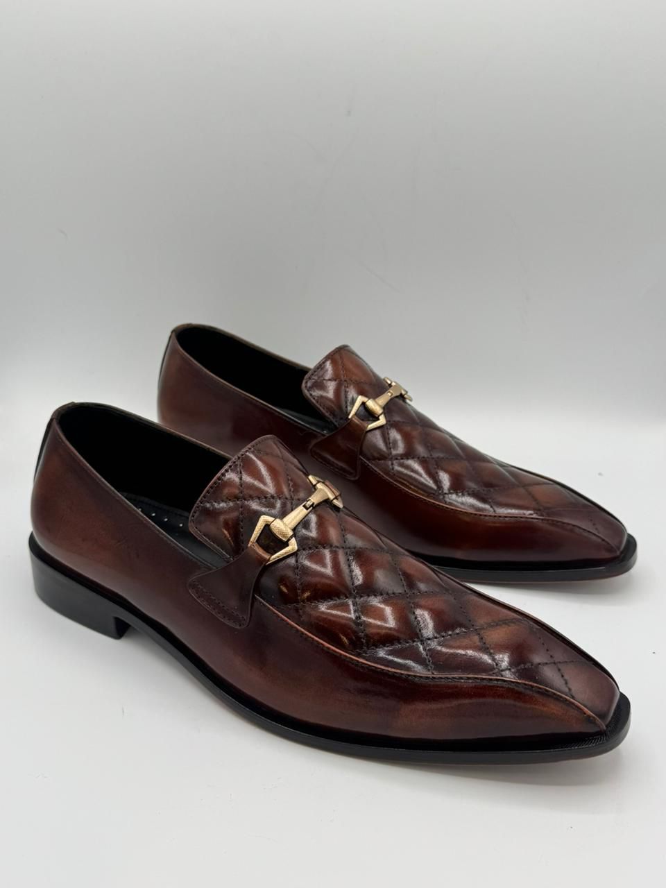 italian toe with premium leather 1