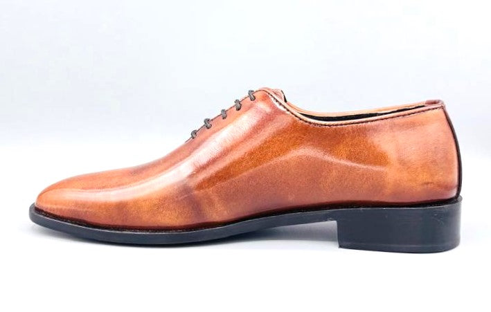 brown leather Oxford shoes